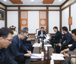 APEC 앞두고 경주·김해 교통 총점검…백원국 차관 현장행보